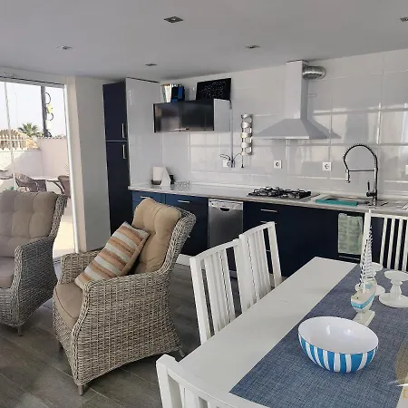 Luxury Quesada Vila *